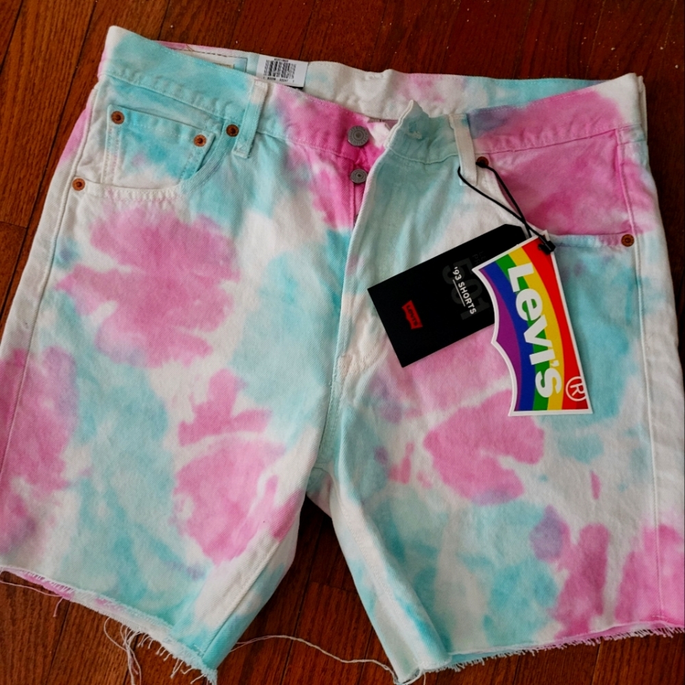 Tye dye Nwt Levi 93 shorts